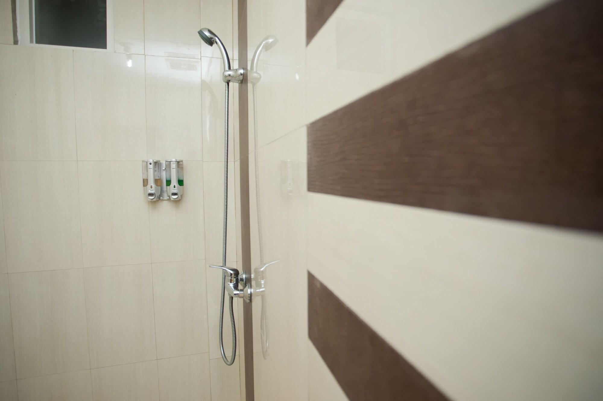 Oyo 850 Lapan Lapan Hotel Banjarmasin  Ngoại thất bức ảnh